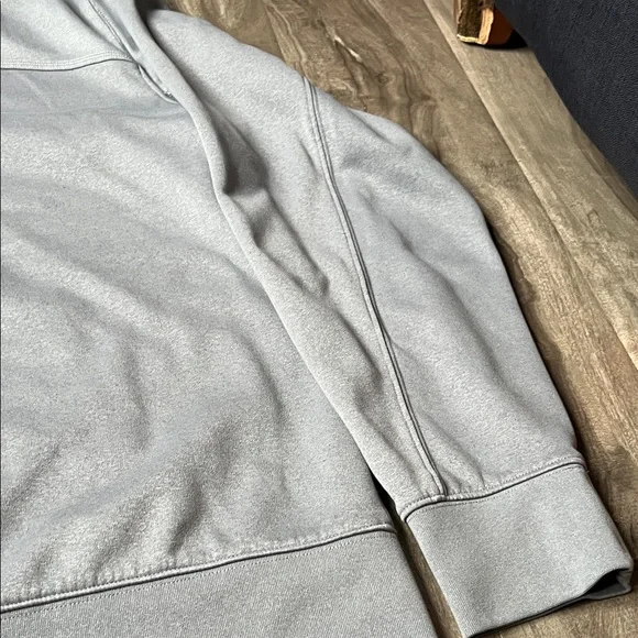 The North Face Men's Light Gray Embroidered Logo Hoodie - Picture 9 of 9